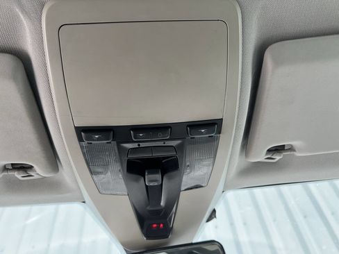 Used 2005 Volvo S40 2.4i image 25