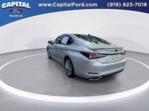 Used 2022 Lexus ES 350 Ultra Luxury w/ Accessory Package 2 FWD image 6