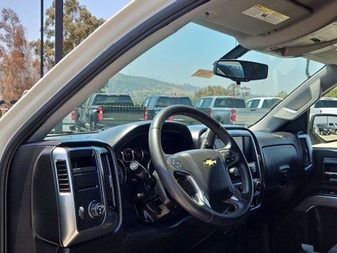 Used 2015 Chevrolet Silverado 1500 LT w/ LT Convenience Package RWD image 10