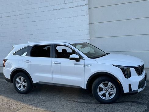 New 2026 Kia Sorento LX FWD image 6
