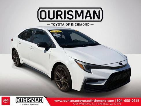 Certified 2024 Toyota Corolla SE w/ Convenience Package image 1