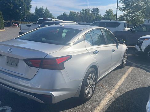 Used 2020 Nissan Altima 2.5 S FWD image 4