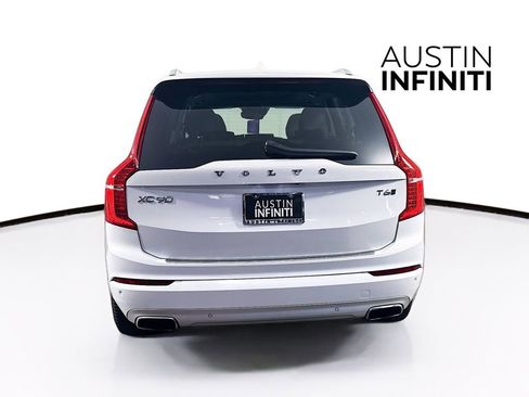 Used 2021 Volvo XC90 T6 Momentum image 6