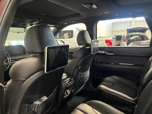 Used 2024 Hyundai Palisade Calligraphy FWD image 18