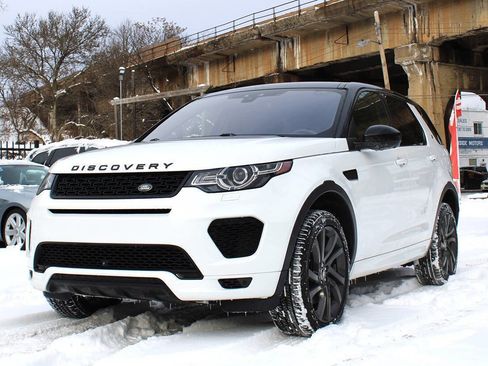 Used 2018 Land Rover Discovery Sport HSE image 3