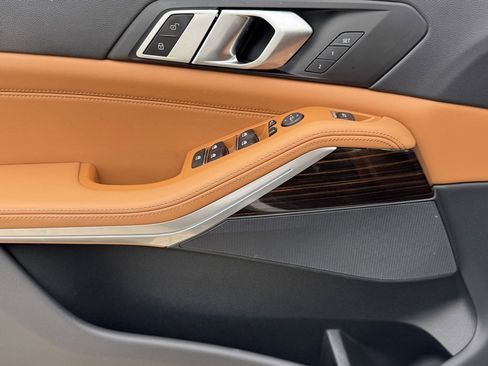 Used 2023 BMW X5 xDrive40i w/ Premium Package image 18