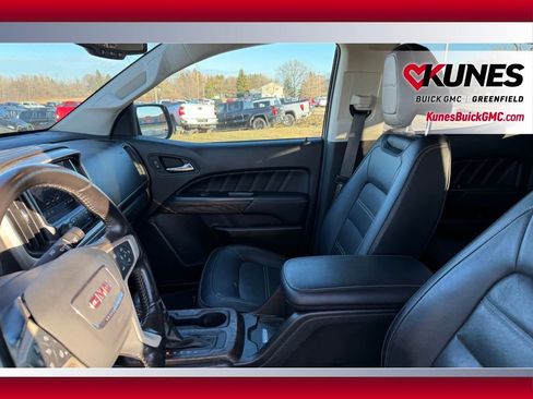 Used 2021 GMC Canyon Denali image 13