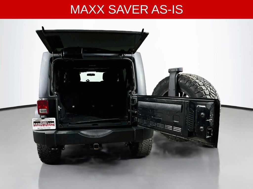 Used 2013 Jeep Wrangler Unlimited Sport AWD/4WD image 28