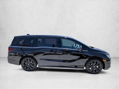Used 2026 Honda Odyssey Sport-L image 4