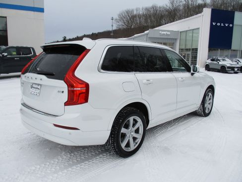 Certified 2023 Volvo XC90 B5 Core w/ Climate Package image 5