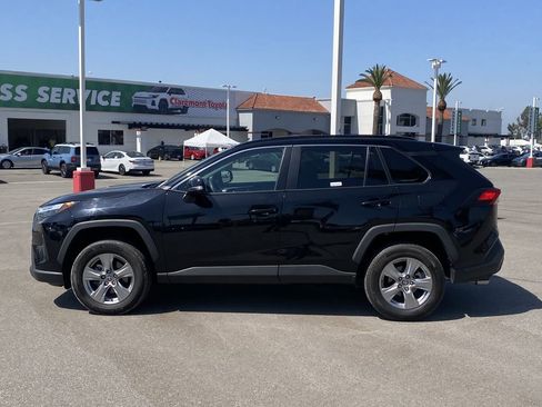Used 2024 Toyota RAV4 XLE AWD/4WD image 2