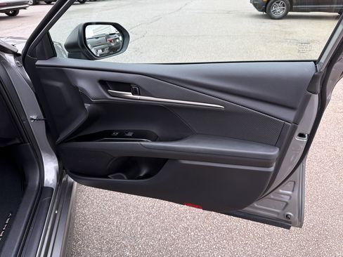 Certified 2025 Toyota Camry SE w/ Convenience Package image 25