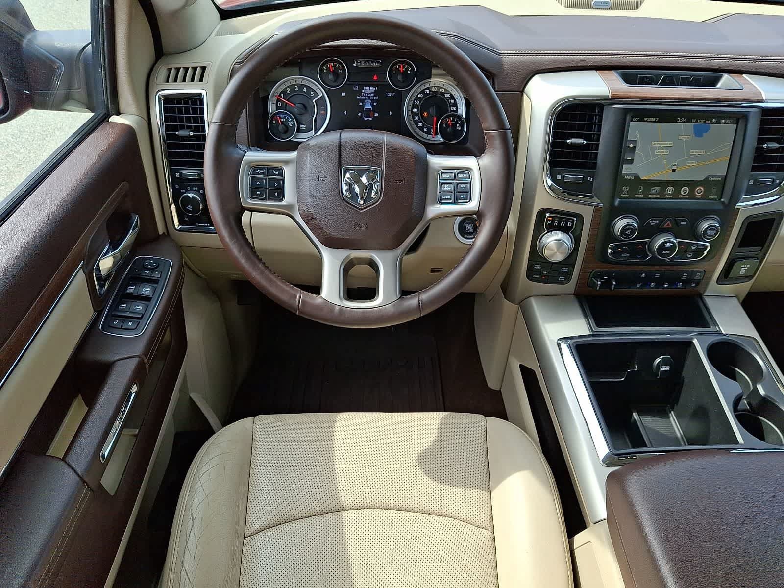 Used 2015 RAM 1500 Laramie w/ Convenience Group AWD/4WD image 13