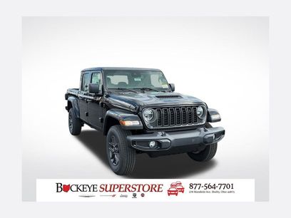 New 2025 Jeep Gladiator Sport