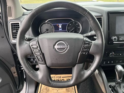 Used 2023 Nissan Frontier SV w/ SV Convenience Package image 16