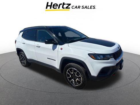 Used 2025 Jeep Compass Trailhawk w/ Trailer Tow Group image 1