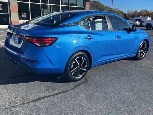 Used 2024 Nissan Sentra SV FWD image 5