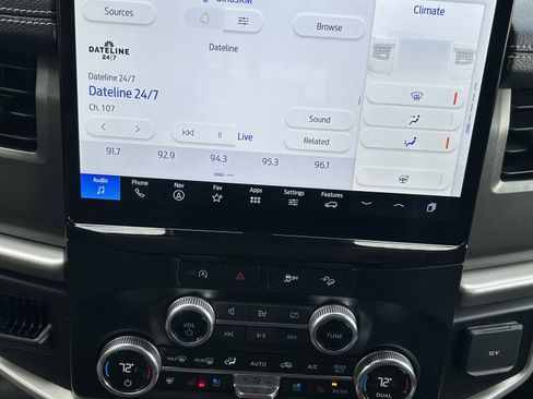 Used 2024 Ford Expedition Max XLT image 30