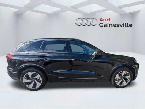 Used 2025 Audi Q6 e-tron Premium Plus w/ Premium Plus AWD/4WD image 2