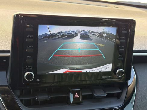 Used 2022 Toyota Corolla Cross LE w/ Moonroof Package FWD image 23