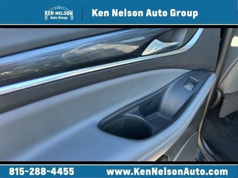 Used 2021 Buick Enclave Essence w/ Sound and Sites Package image 22