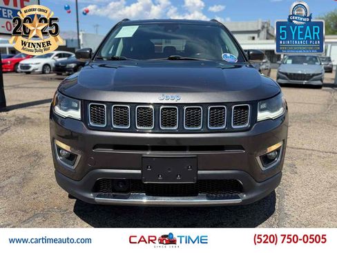 Used 2018 Jeep Compass Limited w/ Navigation Group FWD image 2