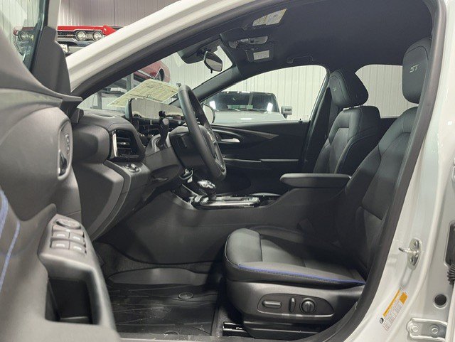 New 2026 Buick Envista Sport Touring w/ Convenience I Package FWD image 11