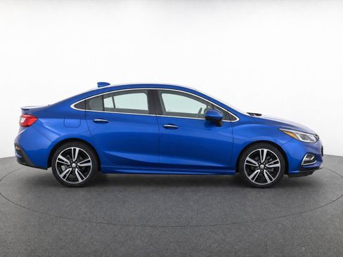 Used 2017 Chevrolet Cruze Premier w/ RS Package FWD image 6