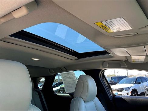 Used 2023 MAZDA CX-30 AWD 2.5 S w/ Premium Package image 21