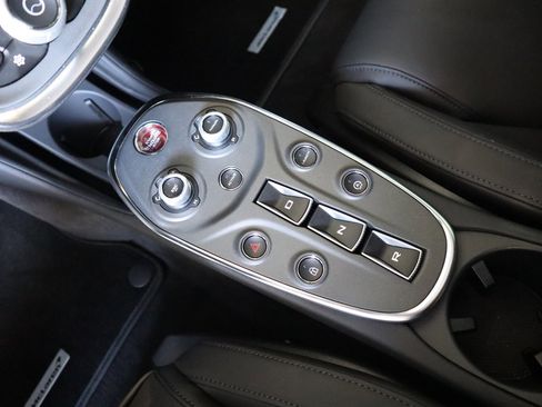 Used 2023 McLaren GT image 11