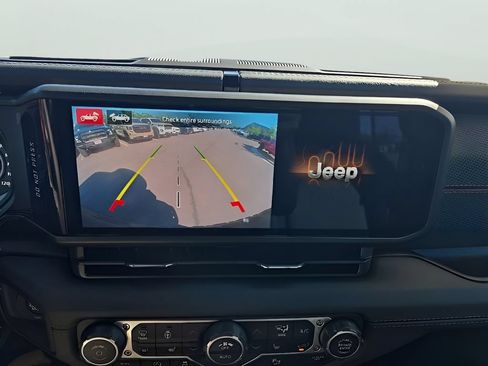 New 2025 Jeep Wrangler Unlimited Rubicon w/ Safety Group AWD/4WD image 59