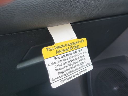 Certified 2022 Toyota Corolla LE image 31