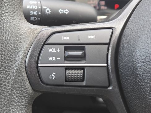 Used 2023 Honda Accord EX image 30