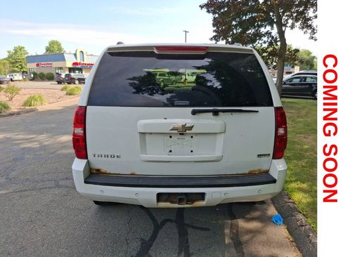 Used 2008 Chevrolet Tahoe LTZ w/ LTZ Preferred Equipment Group AWD/4WD image 5