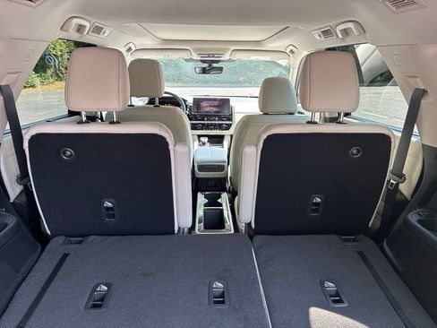New 2026 Nissan Pathfinder SL w/ SL Premium Package AWD/4WD image 15