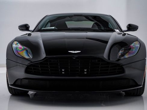 Used 2018 Aston Martin DB11 V8 image 5