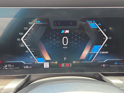 Used 2026 BMW 750e xDrive w/ Luxury Rear Seating Package image 28