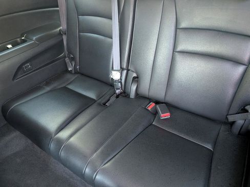 Used 2019 Honda Pilot Touring image 10
