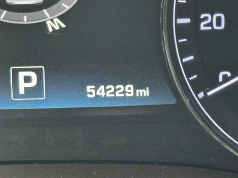 Used 2015 Hyundai Genesis 5.0 image 10