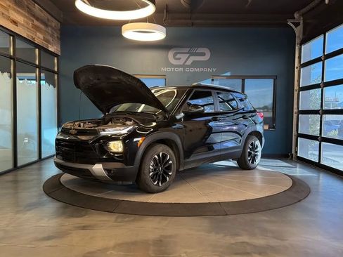 Used 2022 Chevrolet TrailBlazer LT FWD image 23