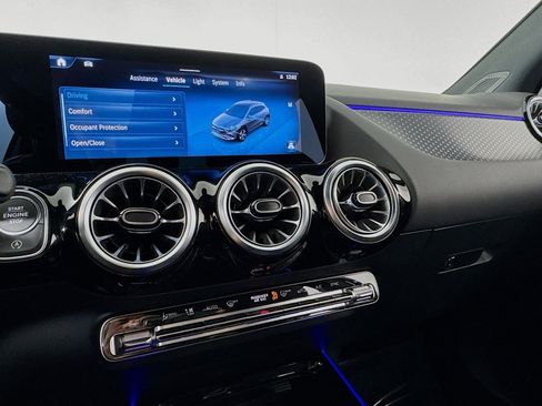 Certified 2025 Mercedes-Benz GLA 250 image 20