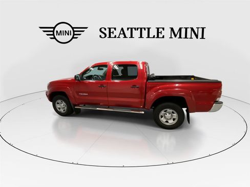 Used 2011 Toyota Tacoma PreRunner image 7