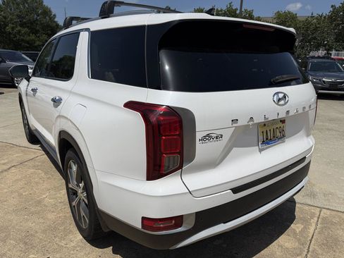 Used 2021 Hyundai Palisade SEL w/ Premium Package FWD image 3