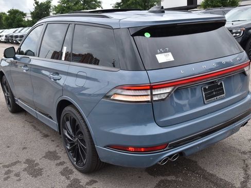 New 2026 Lincoln Aviator Reserve w/ Jet Appearance Package RWD image 9