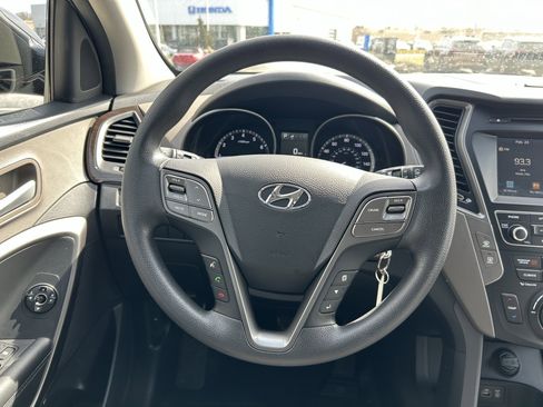 Used 2017 Hyundai Santa Fe Sport image 10