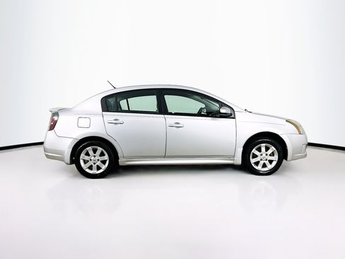 Used 2012 Nissan Sentra 2.0 SR FWD image 10