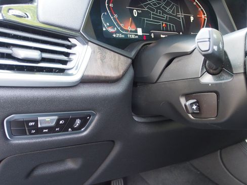 Used 2022 BMW X5 sDrive40i w/ Premium Package RWD image 22