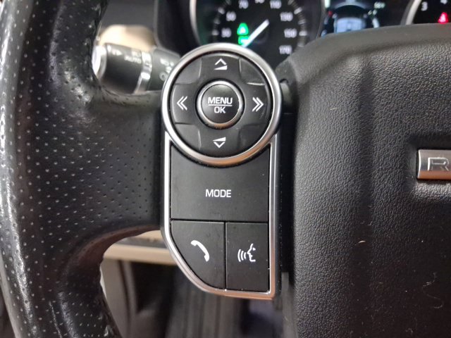 Used 2017 Land Rover Range Rover Sport HSE AWD/4WD image 30