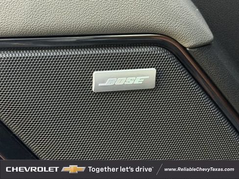Used 2022 Chevrolet Silverado 1500 ZR2 w/ Technology Package AWD/4WD image 31