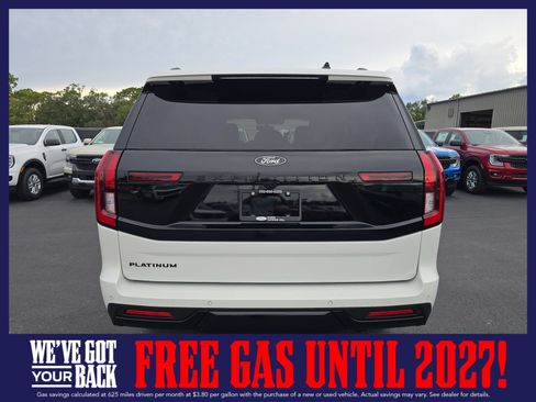 New 2025 Ford Expedition Platinum w/ Stealth Performance Package AWD/4WD image 6